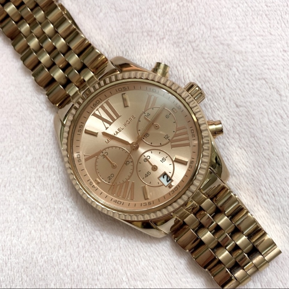 MK MICHAEL KORS watch